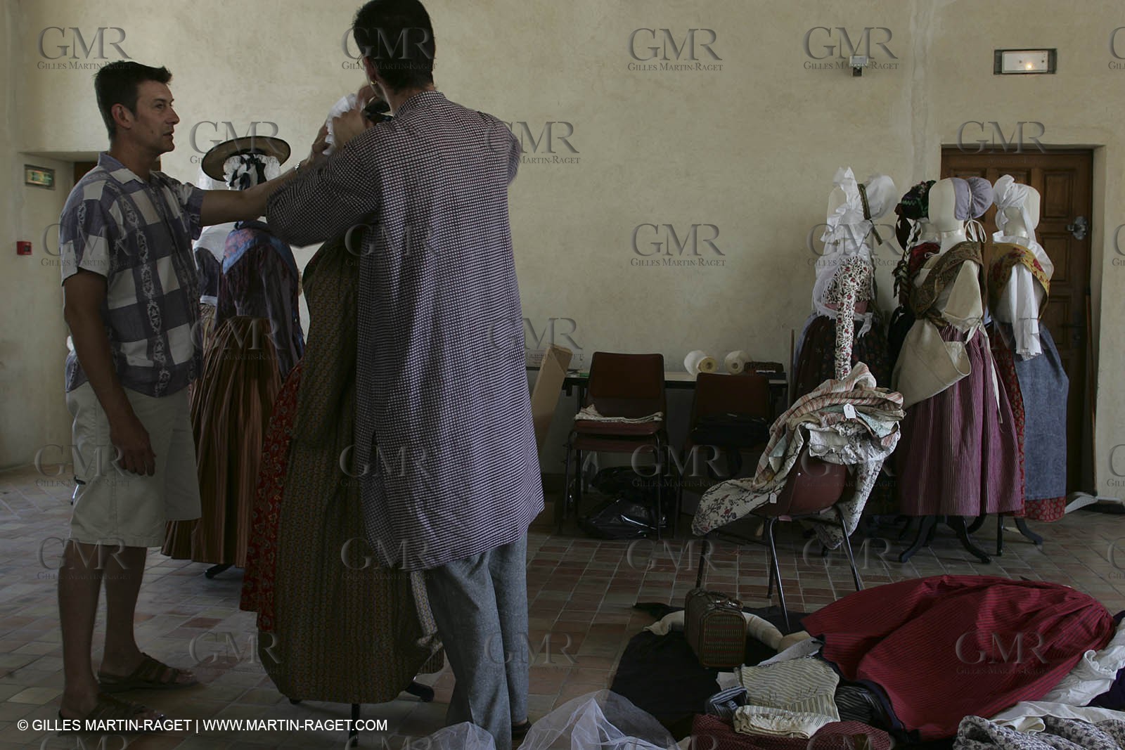 May 2004 - La Tour d'Aigues (FRA, 84) - Old costumes for women of the South exhibition