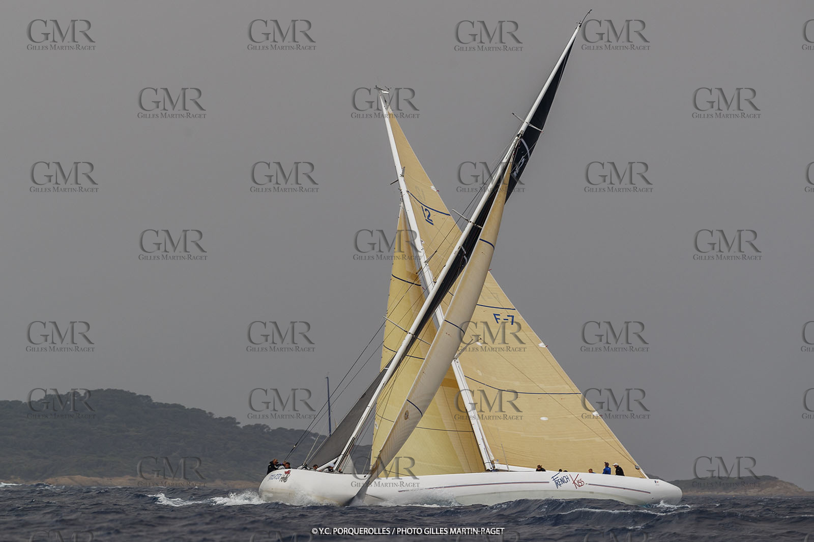 19 06 2024, Porquerolles Island (FRA), Championnat du monde des 12 m JI 2024, Race Day 1