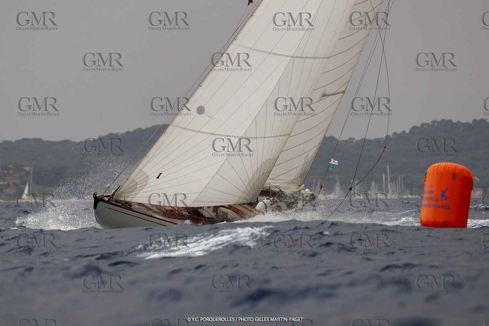 19 06 2024, Porquerolles Island (FRA), Championnat du monde des 12 m JI 2024, Race Day 1