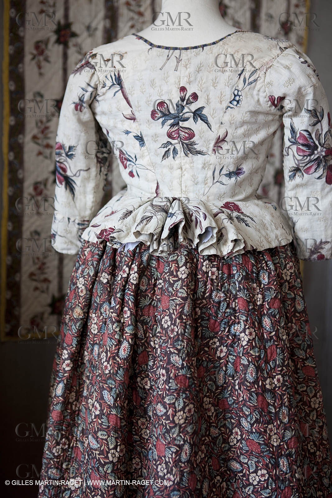 30 06 2011 - Toulon (FRA,83) - Villa Rosemaine - Indiennes sublimes exhibition