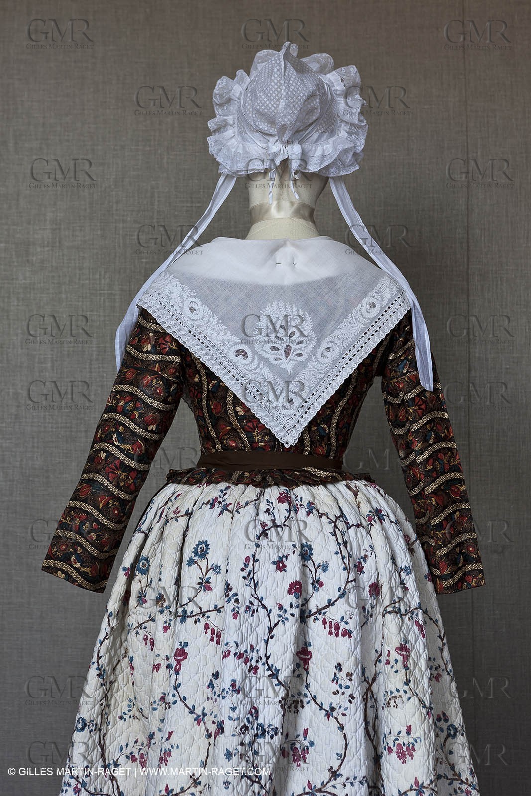 30 06 2011 - Toulon (FRA,83) - Villa Rosemaine - Indiennes sublimes exhibition