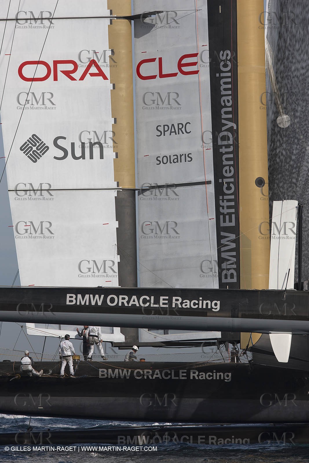 19 01 2010 - Valencia (ESP) - 33rd America's Cup - BMW ORACLE Racing - Boat preparation