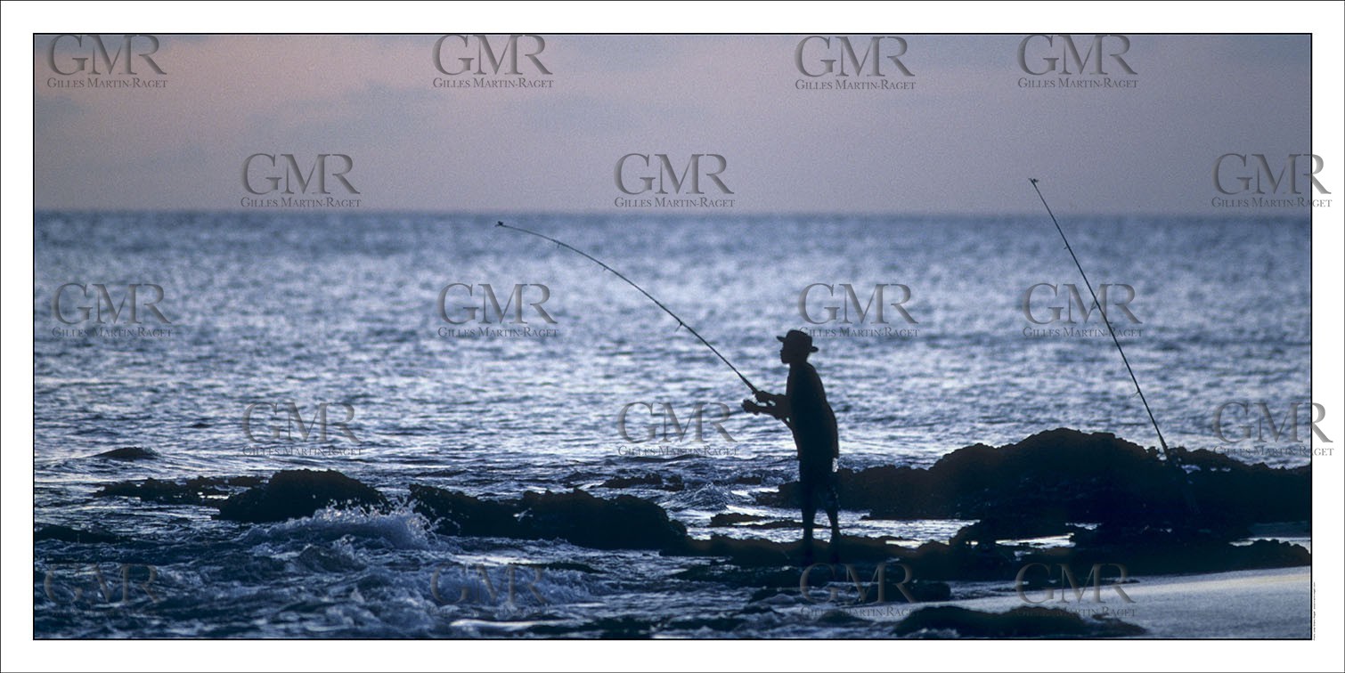 Water sports, Sportfishing,Product: in house made quality print on 8 ultrachome colors Epson ink Jet printer.Available sizes: . 50 x 100 cm. 100 x 200 cmAvailable papers: . Standard 250 gr glossy paper print, black streak, white margin, no signature. Top quality glossy 290 gr. paper, black streak, white margin, checked and signed by the author. Fine Art print (signed, numbered, stamped, registered) on demand. Other supports (Canvas, Acrylic, Metal) on demandPackaging: cylindric reinforced tubeShipping options: regular mail or Shipping companyClick on the basket icon to select your options and start the online ordering process