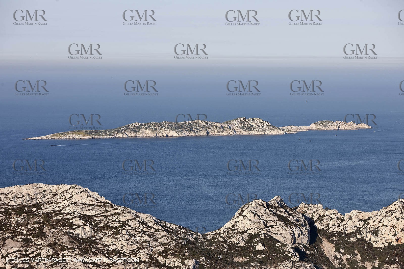 04 04 2009 - Marseille (FRA, 13) - Les Calanques - Sormiou crests and Jarre Island