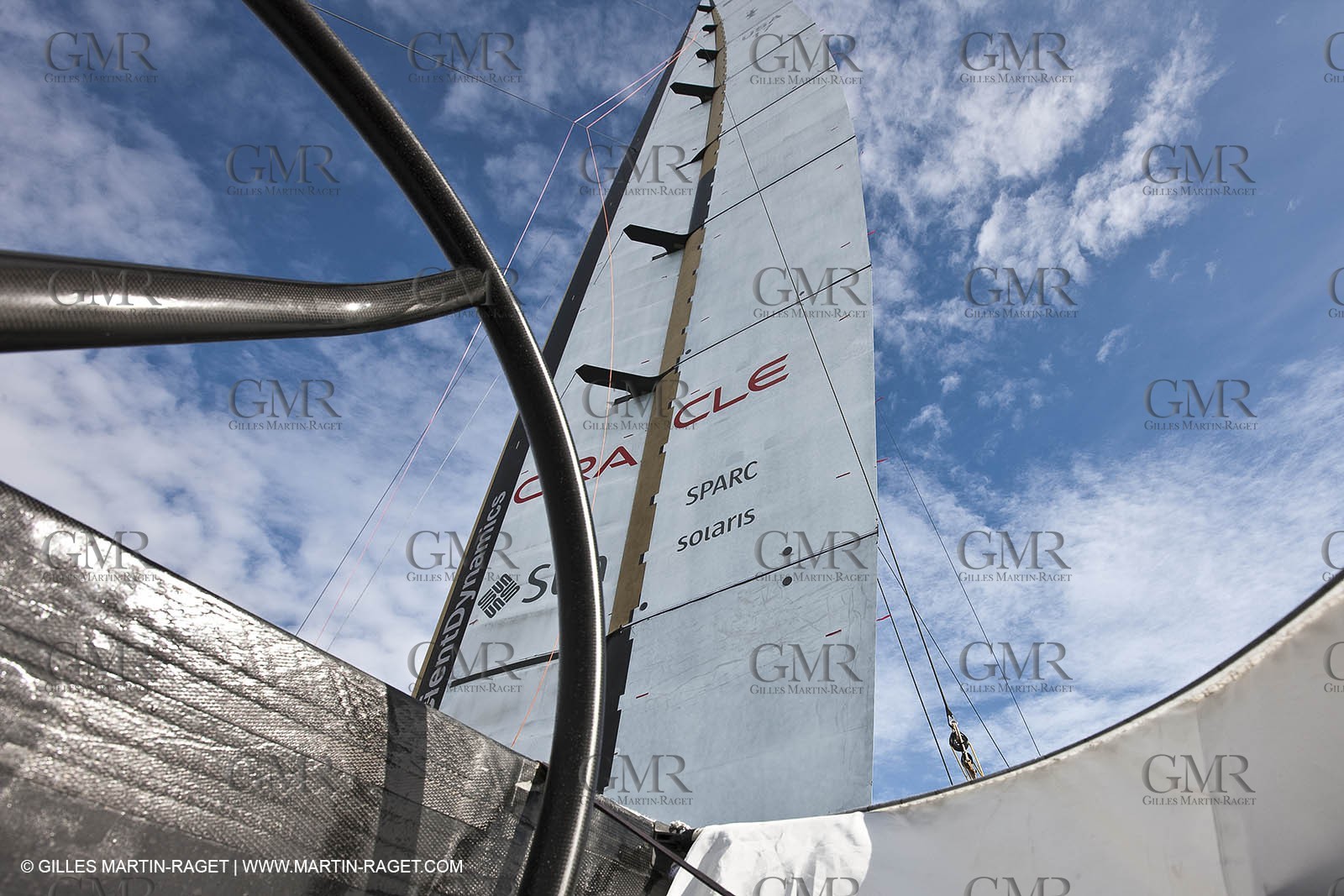 06 02 2010 - Valencia (ESP) - 33rd America's Cup - BMW ORACLE Racing - Day off 1 - Getting the yacht ready