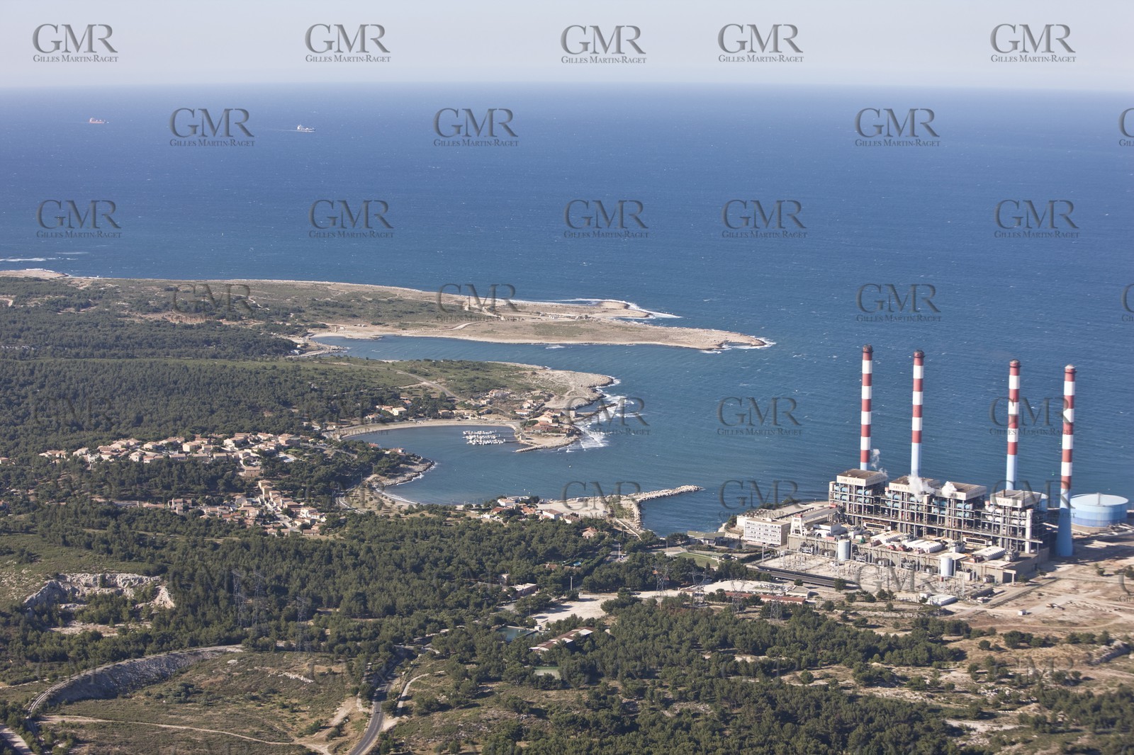 14 07 2008 - french coast in Fos gulf and Port de Bouc area