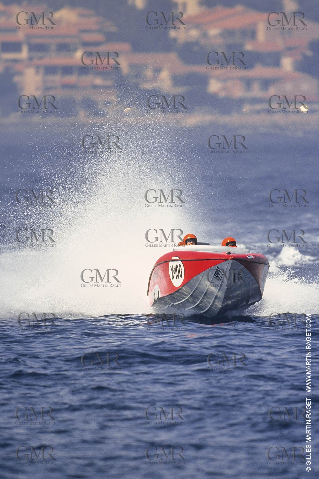 Powerboating, offshore racing