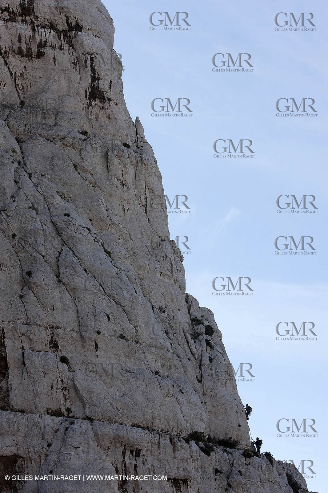 18 04 2009 - Marseille (FRA, 13) - Les Calanques - Victor Martin crest (south rocher St Michel)