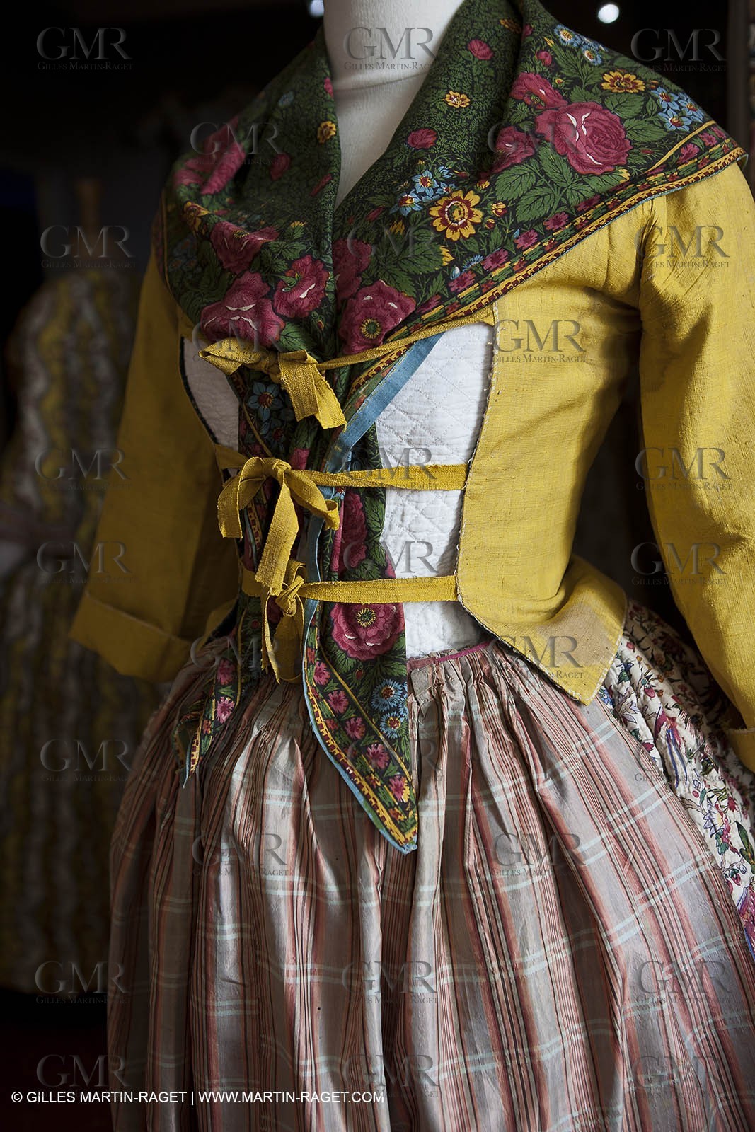 30 06 2011 - Toulon (FRA,83) - Villa Rosemaine - Indiennes sublimes exhibition