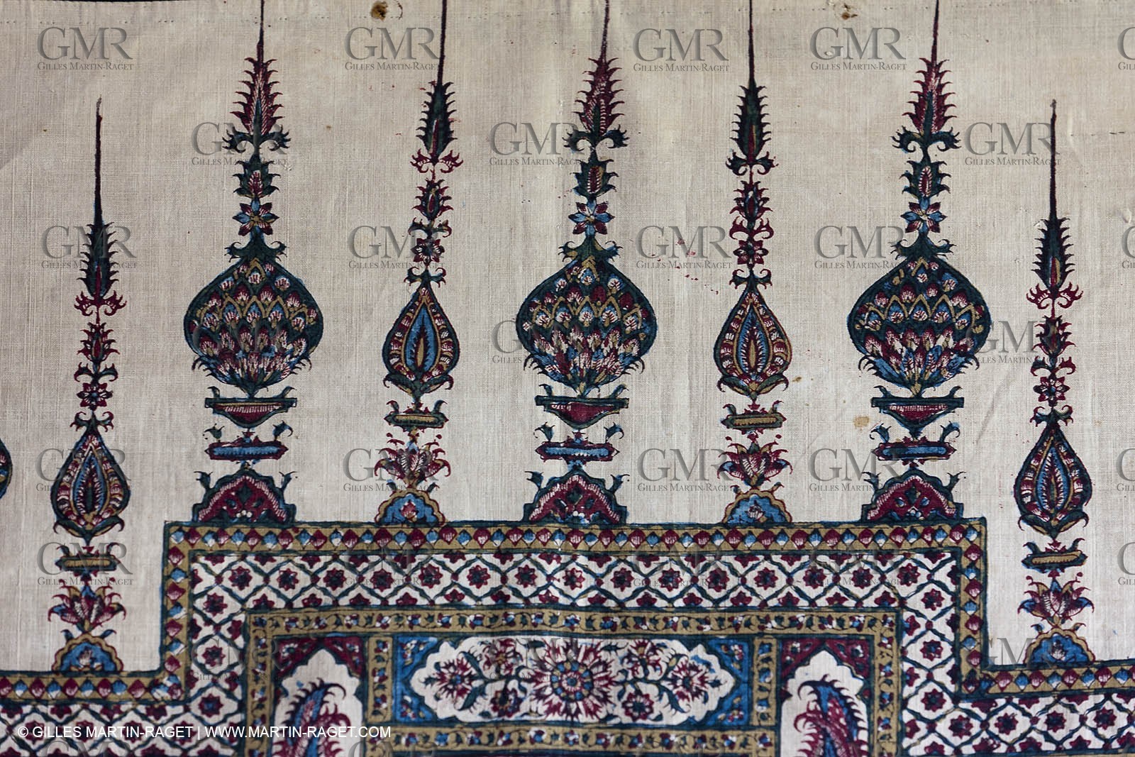 30 06 2011 - Toulon (FRA,83) - Villa Rosemaine - Indiennes sublimes exhibition