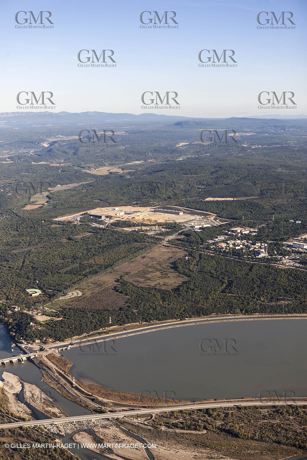 29 10 2012 - Val de Durance (FRA, 84) - ITER project under work