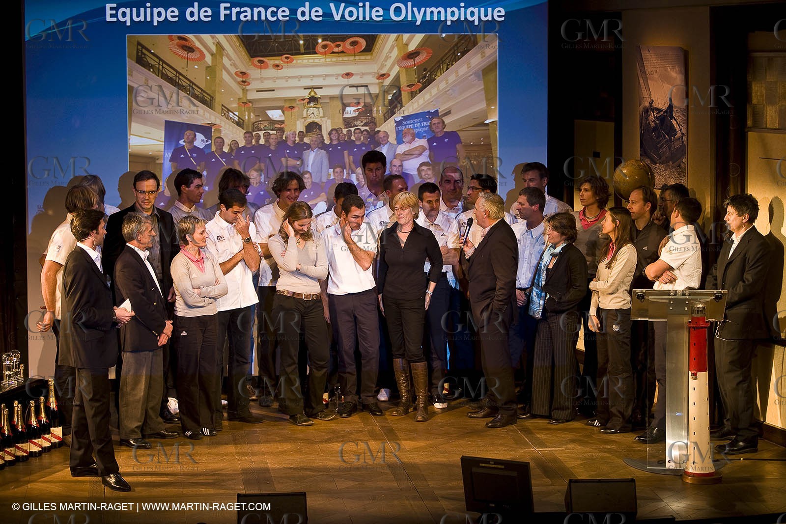 12 08 08 - Paris (FRA) Edouard VII theater - French Sailing Federation - Champions party - French Sailor of the year : Francis Joyon