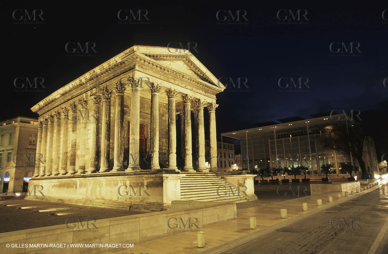 Nîmes - Suqare house