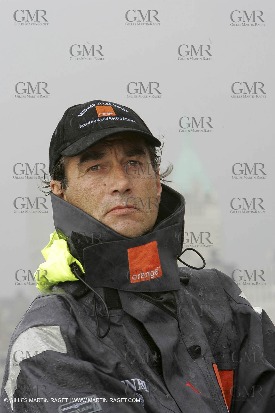 2004 Transatlantic record attempt - Orange II sailing off New York before the start - Bruno Peyron