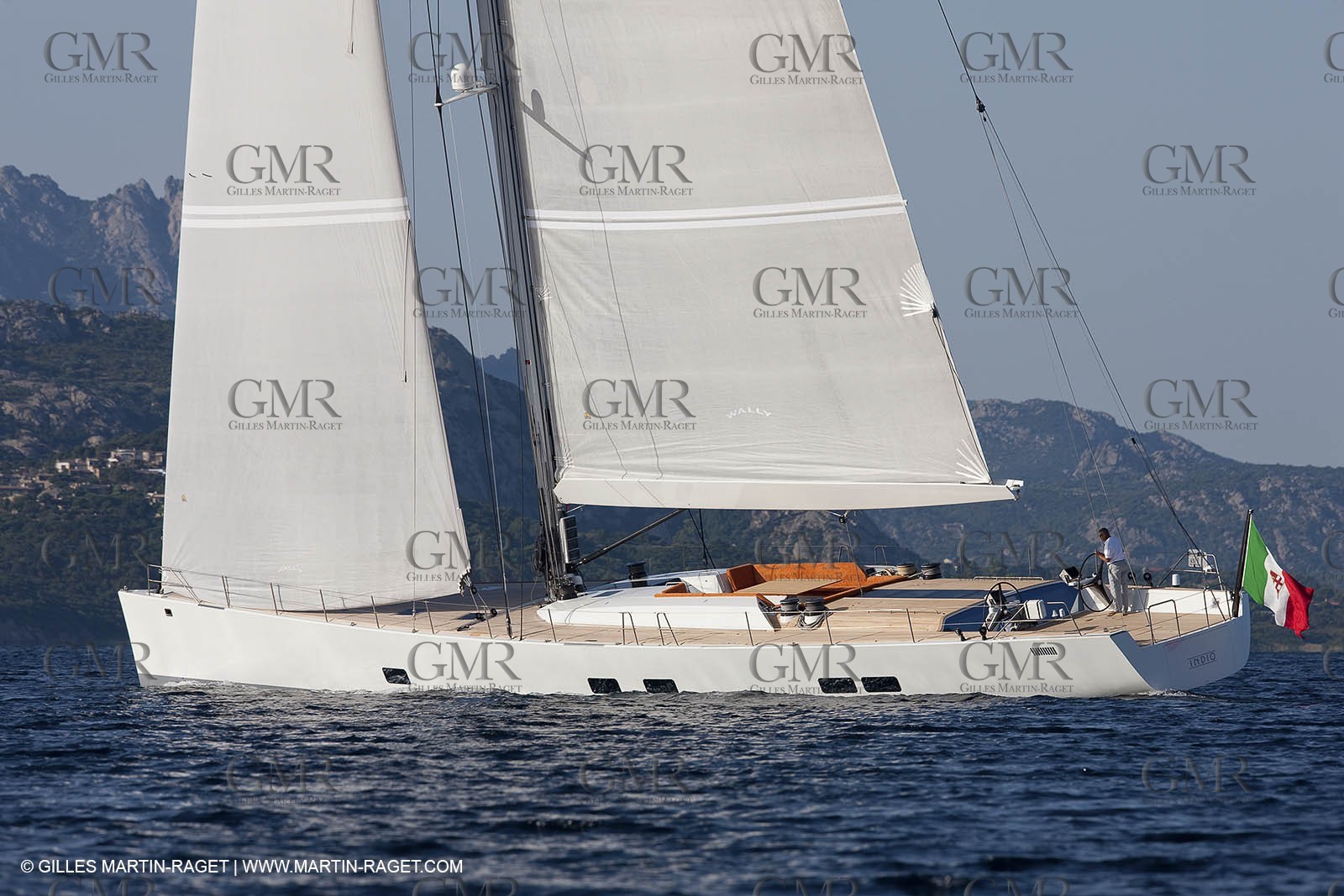 17 06 09 Porto Cervo (ITA, Sardinia) - Wally yachts - Indio 101