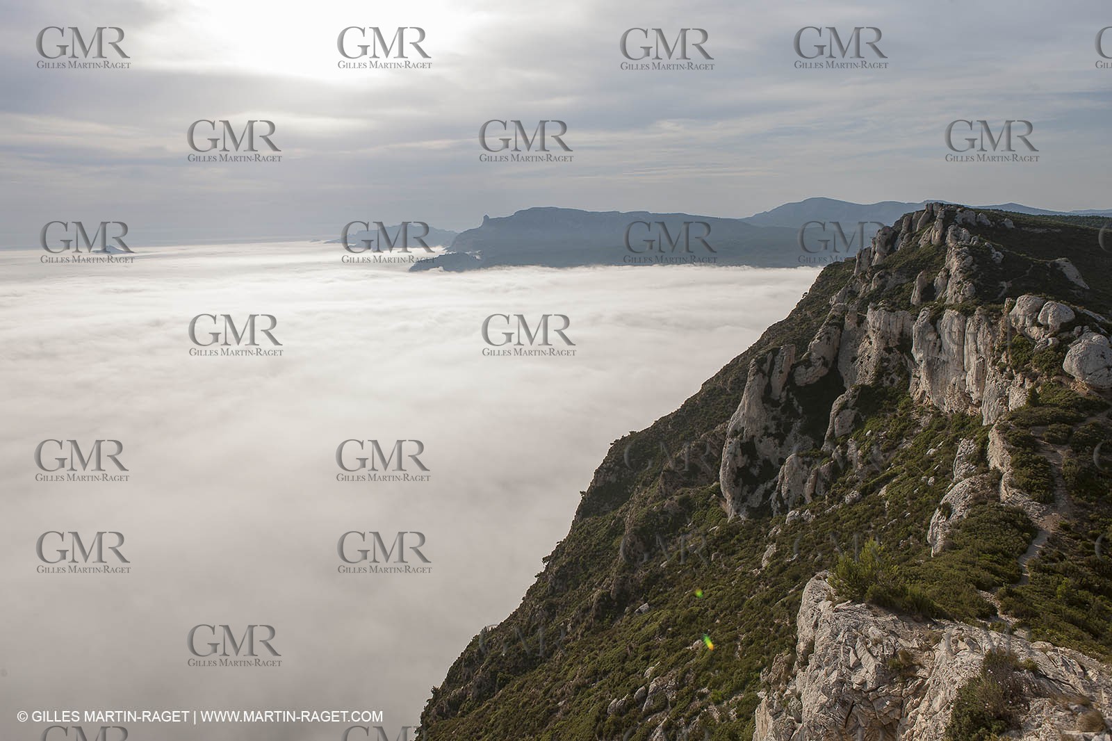 18 07 2012 - Cassis (FRA ) - The Calanques - Unusual foggy conditions
