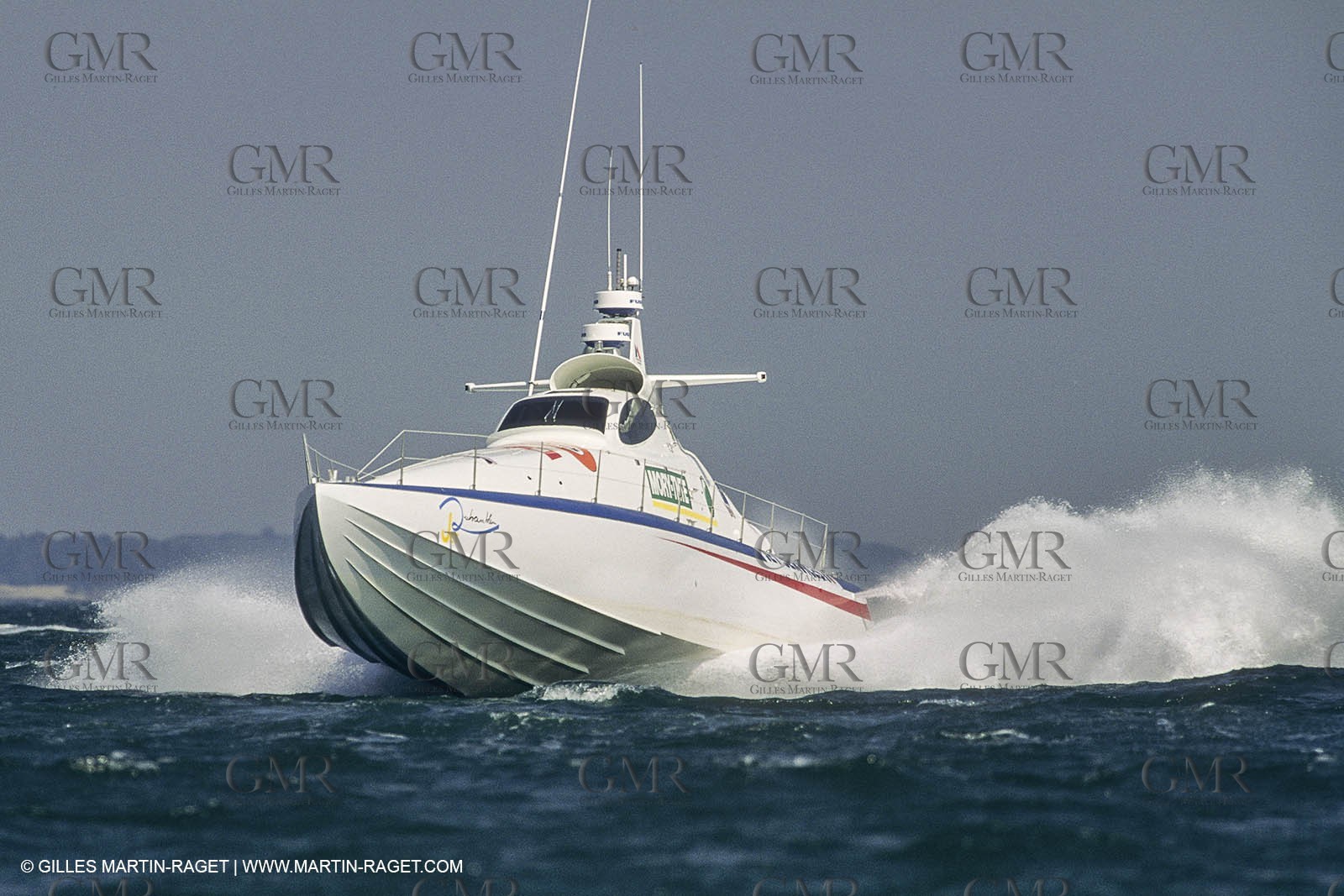 Powerboating, offshore racing