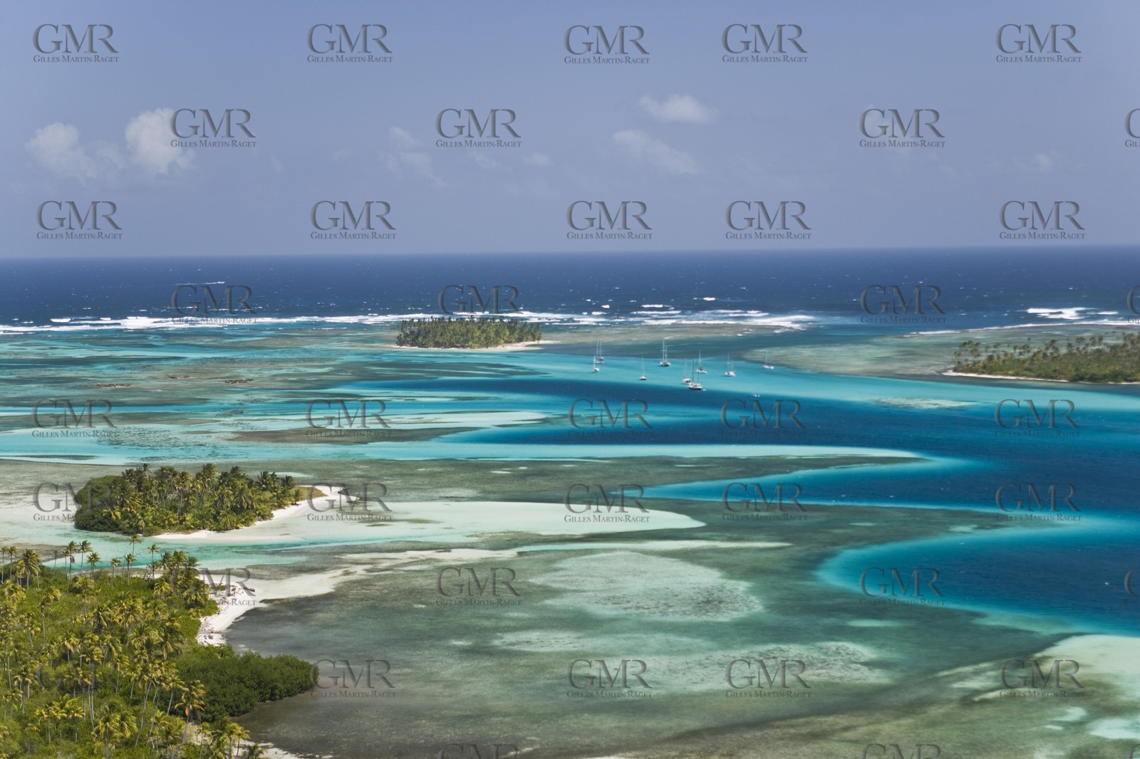 01 02 2008 - San Blas Archipelago (Panama) - Motor Yacht Senses