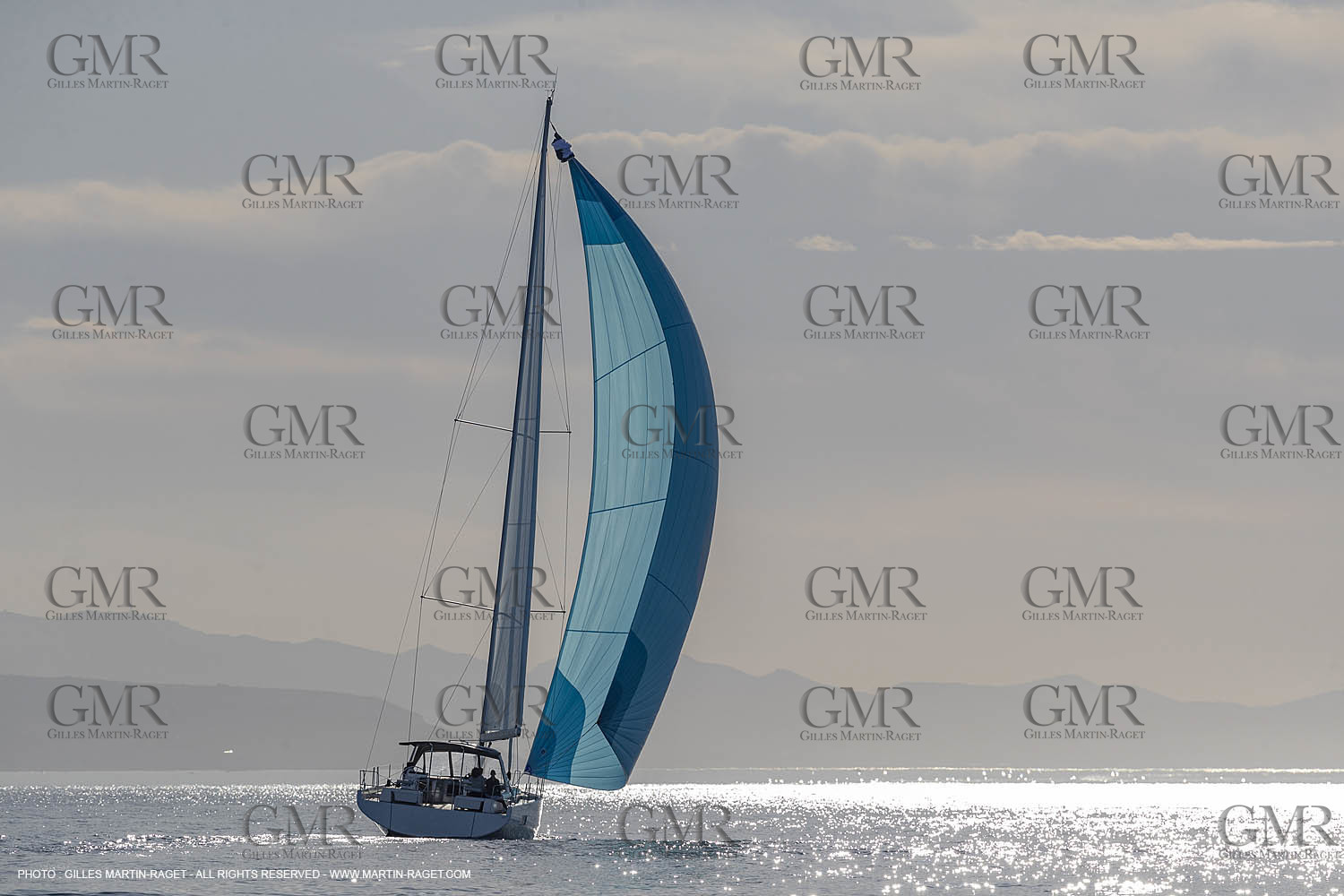 07 07 2020, Marseille (FRA,13) Beneteau Oceanis Yacht 54