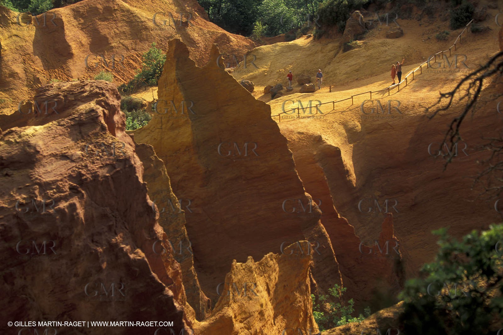 France, Provence, Luberon, Carrières d'ocre près d'Apt, ocher stone pit near Apt
