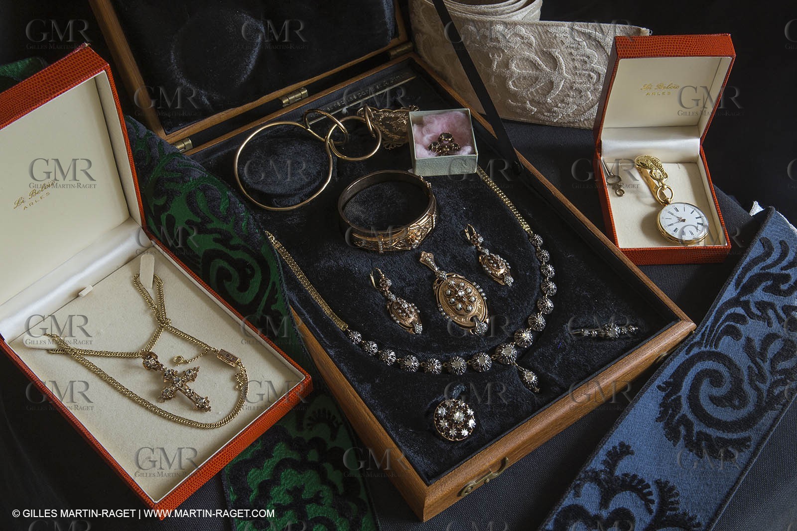 02 06 2014, ARles (FRA,13) Queen of arles Jewelry handover