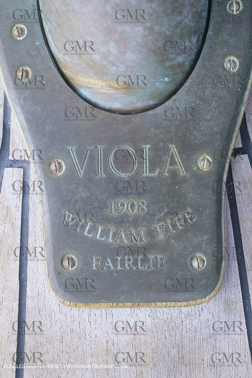 Classic Yachts, Viola