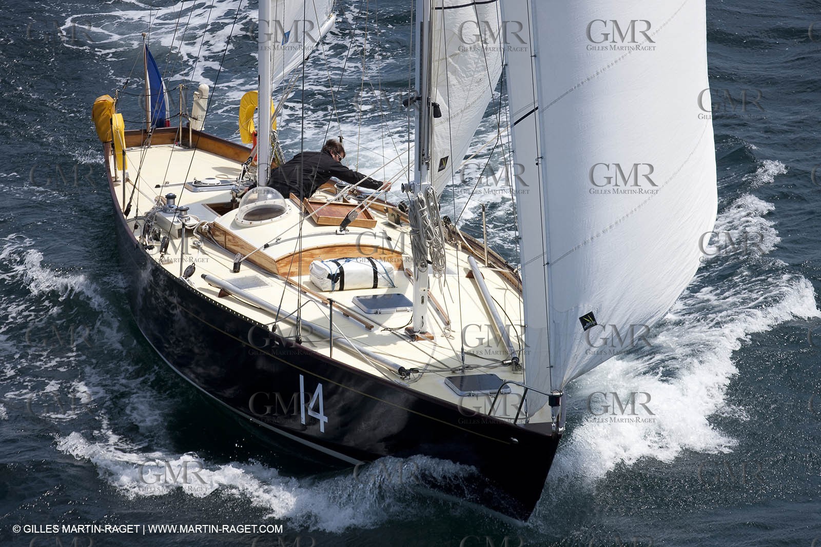 19 05 2010- Lorent- (FRA,56)  -  Pen Duick II