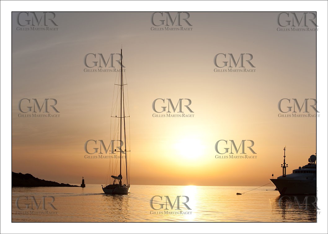 Product: in house made quality print on 8 ultrachome colors Epson ink Jet printer.Available sizes: . 30x40 cm. 50x70 cm. 80x120 cmAvailable papers: . Standard 250 gr glossy paper print, black streak, white margin, no signature. Top quality glossy 290 gr. paper, black streak, white margin, checked and signed by the author. Fine Art print (signed, numbered, stamped, registered) on demand. Other supports (Canvas, Acrylic, Metal) on demandPackaging: cylindric reinforced tubeShipping options: regular mail or Shipping companyClick on the basket icon to select your options and start the online ordering process