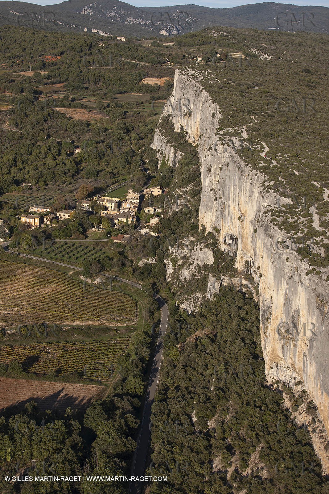 29 10 2012 - Bioux (FRA,84) - Luberon as seen from above
