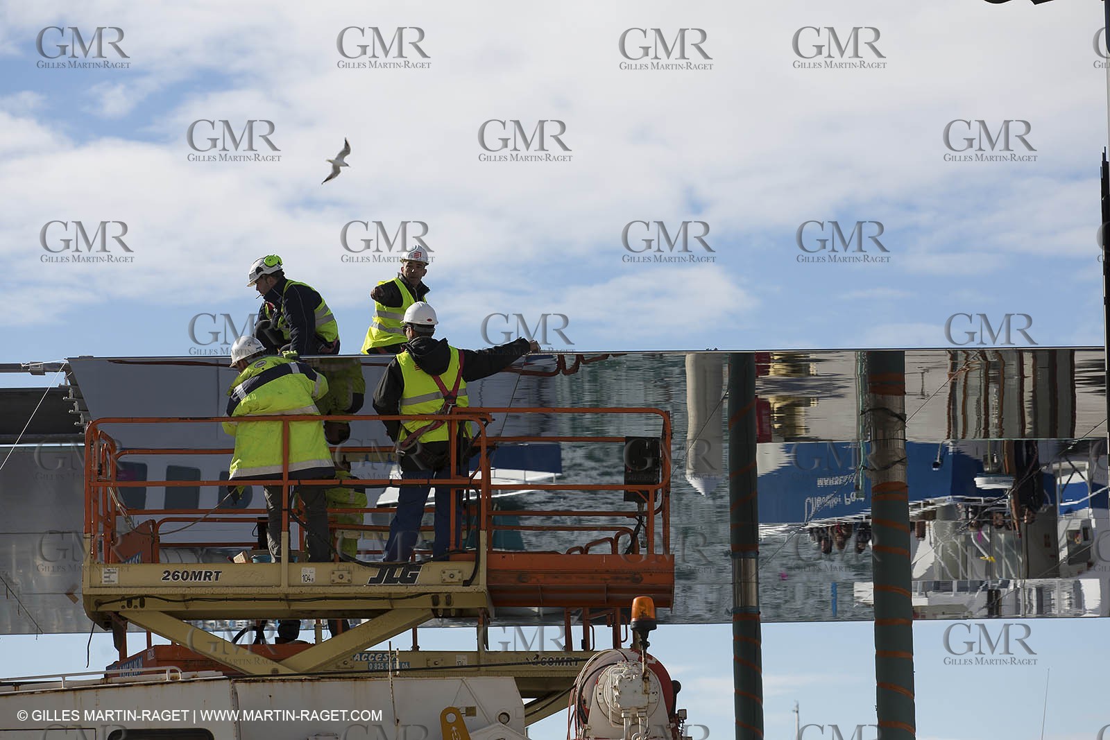 04 02 2013 - Marseille (FRA,13) - Vieux Port (historical port) refit - Works on the shadow maker