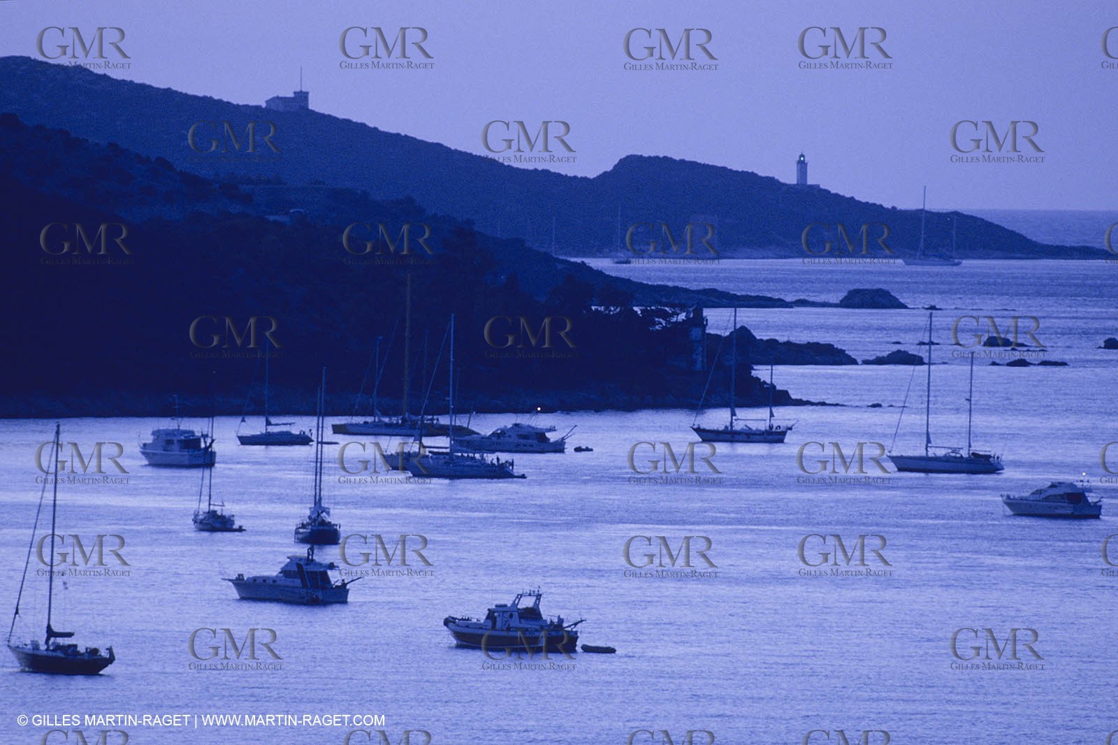 sailing, cruising, monohull at the mooring