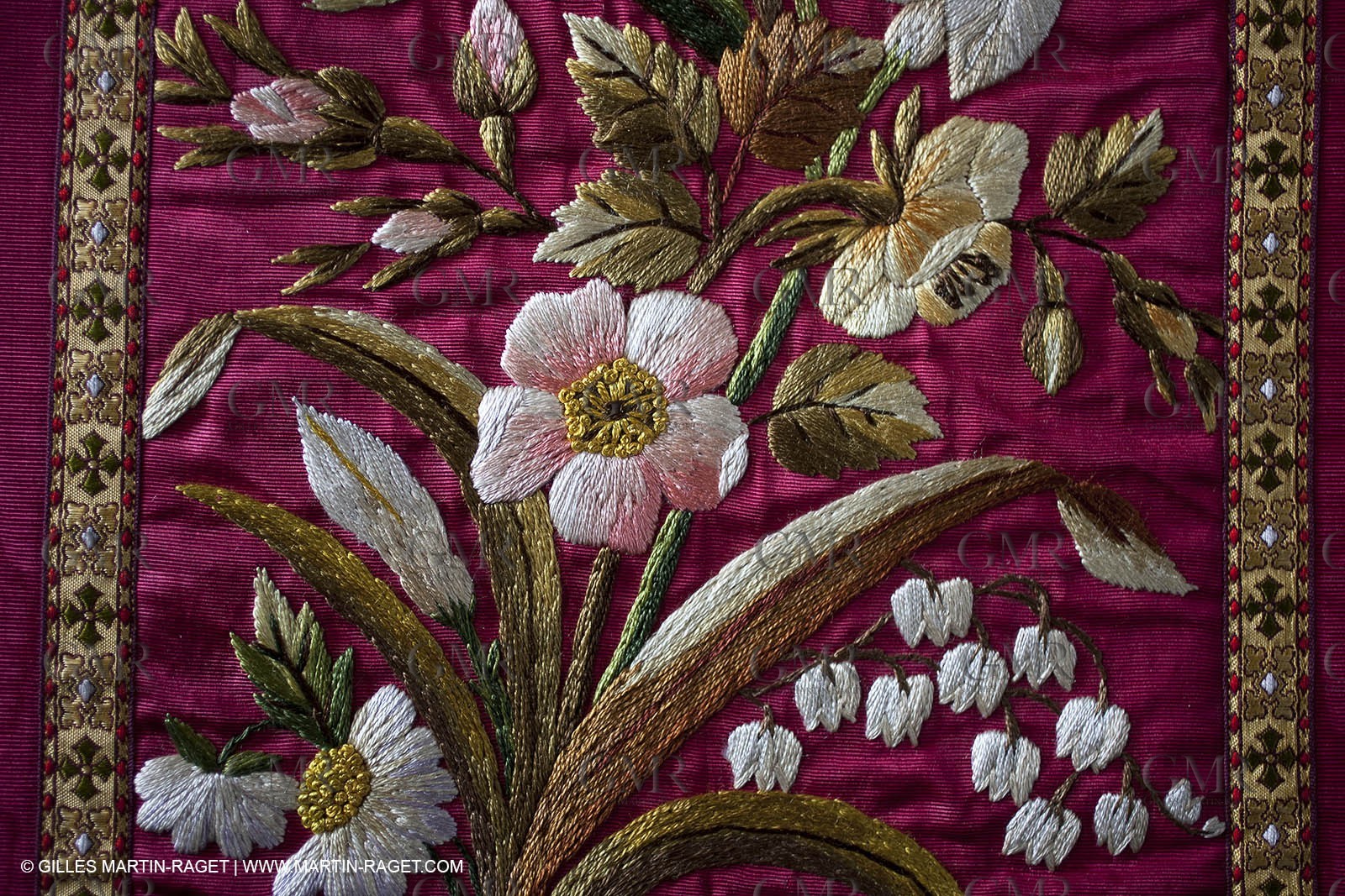 04 02 2013 - Marseille(FRA,13), Notre Dame de la Garde, liturgical clothing