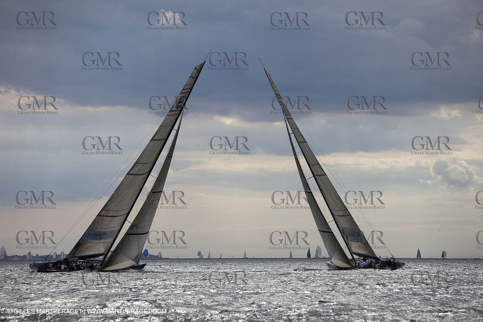 02 08 2010 - Cowes (UK, IOW) 1851 Cup -  BMW ORACLE Racing - Training Day.