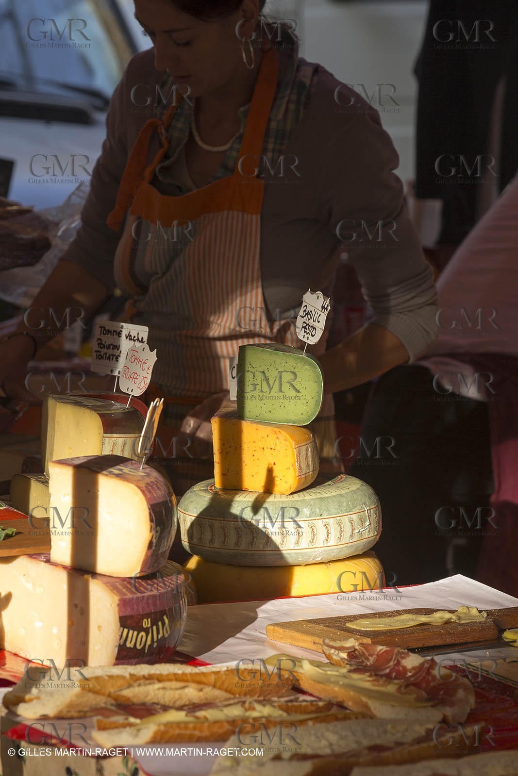 GMR_VST013D5_1942.jpg