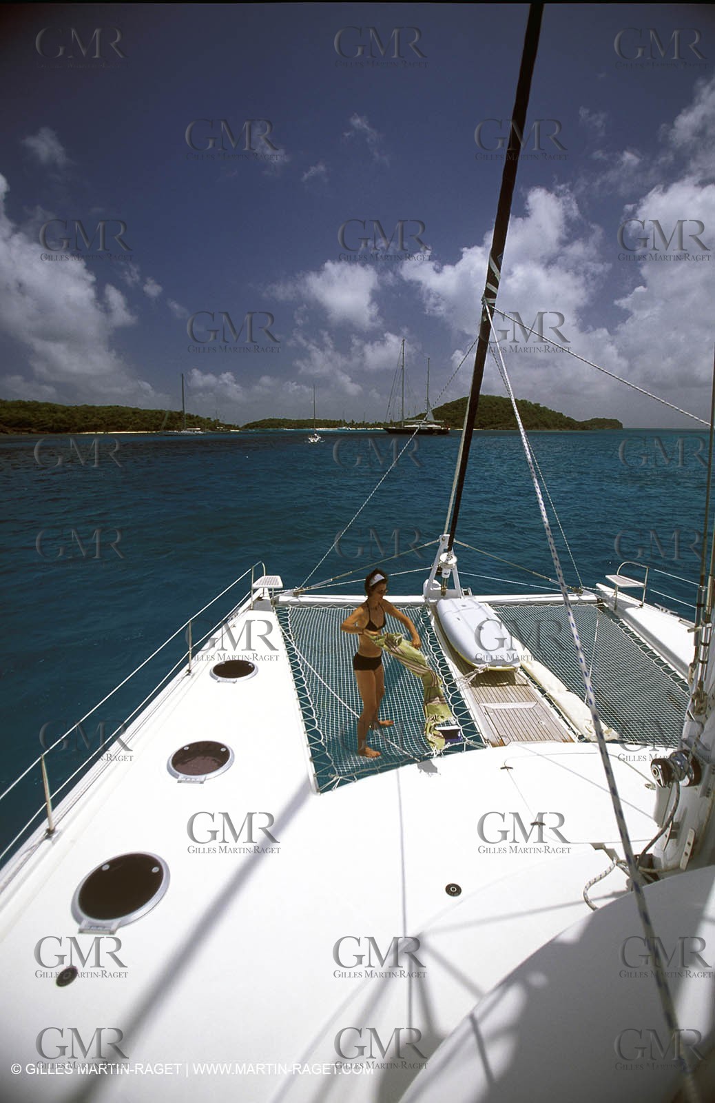 Cruising - People - Doing nothing