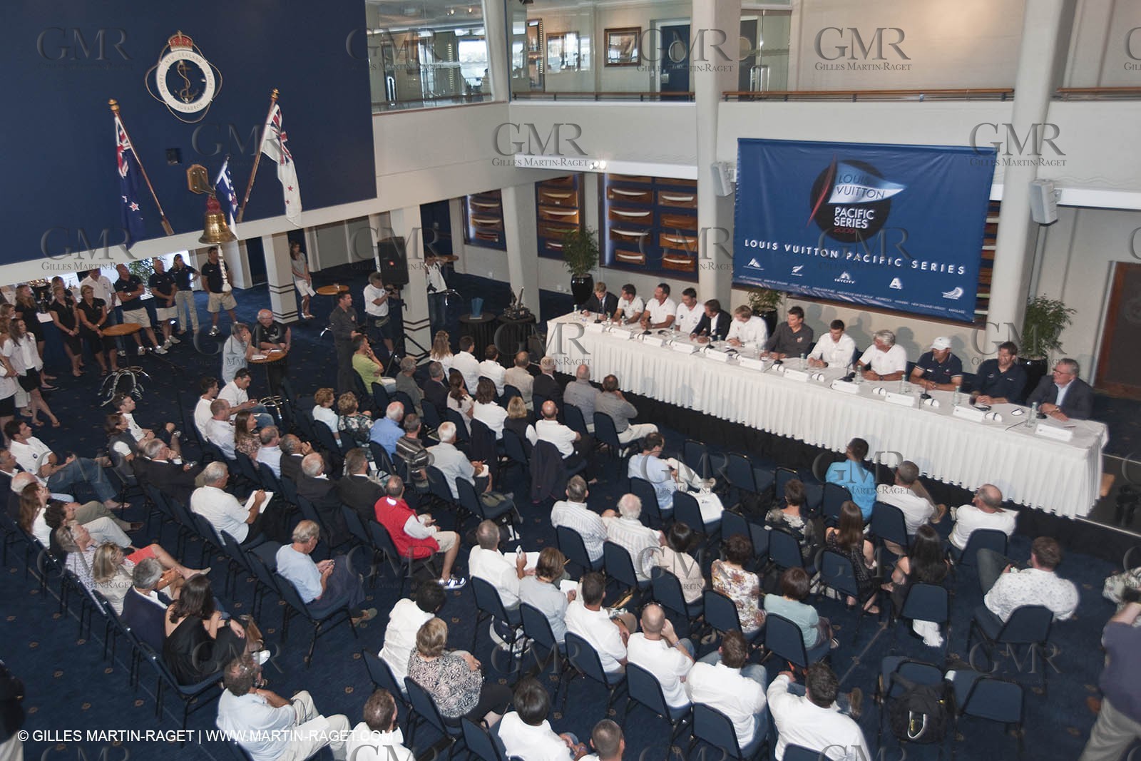 29 01 2009 - Auckland (NZL) -  Louis Vuitton Pacific Series - BMW ORACLE Racing - Training