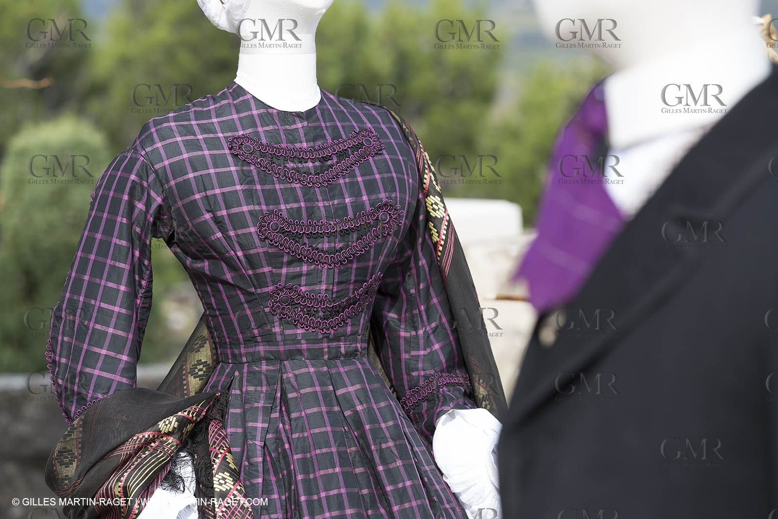 31 10 2013 - Ansouis (FRA,84) - Ansouis castle - Costumes of the exhibit Men costumes