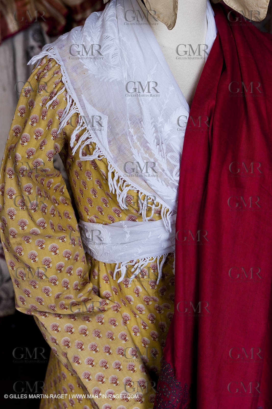 30 06 2011 - Toulon (FRA,83) - Villa Rosemaine - Exposition Indiennes sublimes