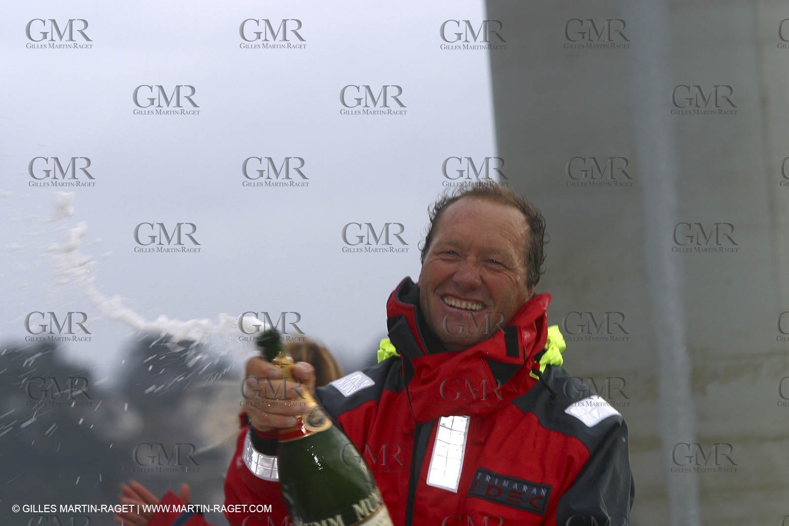Round the world solo record - Idec - Francis Joyon - Brest finish