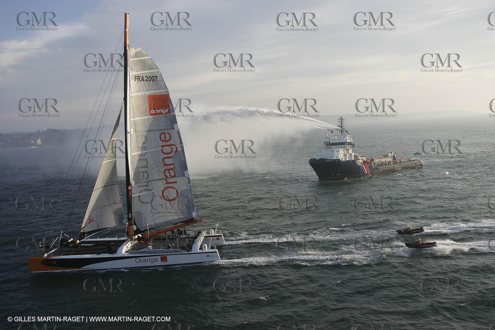 Orange II - 2005 Jules Verne Trophy finish in Brest - At sea
