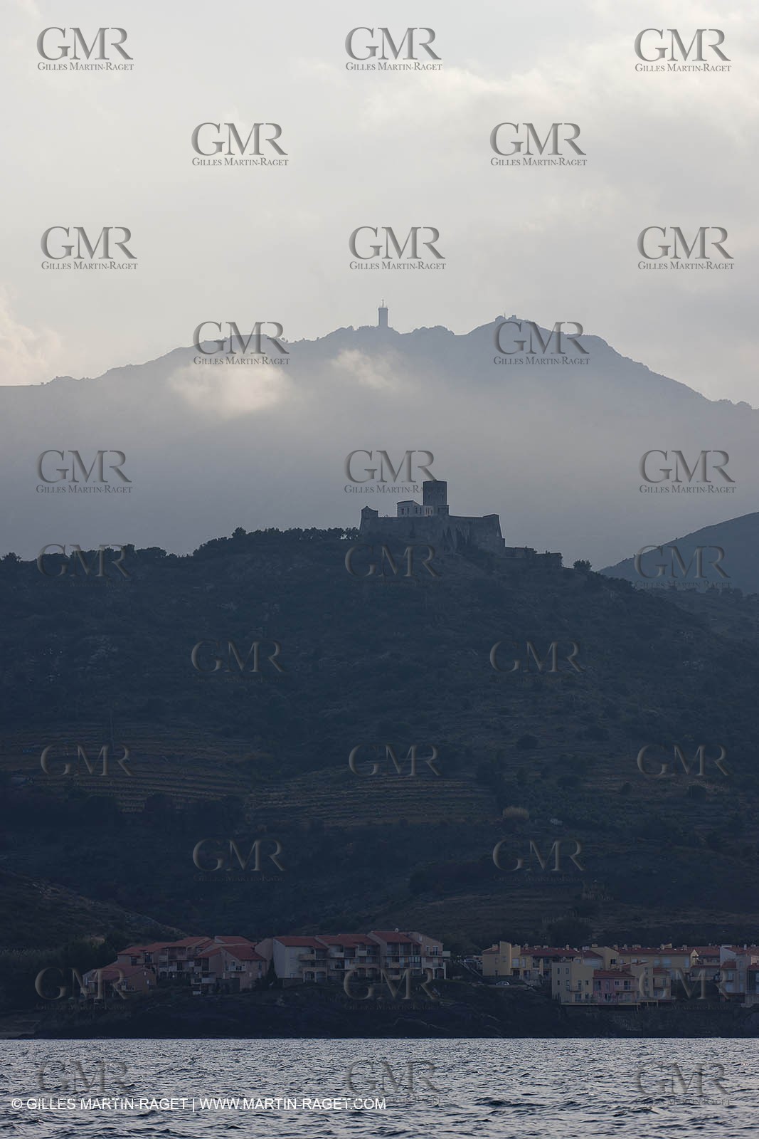 17 10 2011 - Vermeille Coast (FRA, 66) - Saint Elme fortress near Collioure