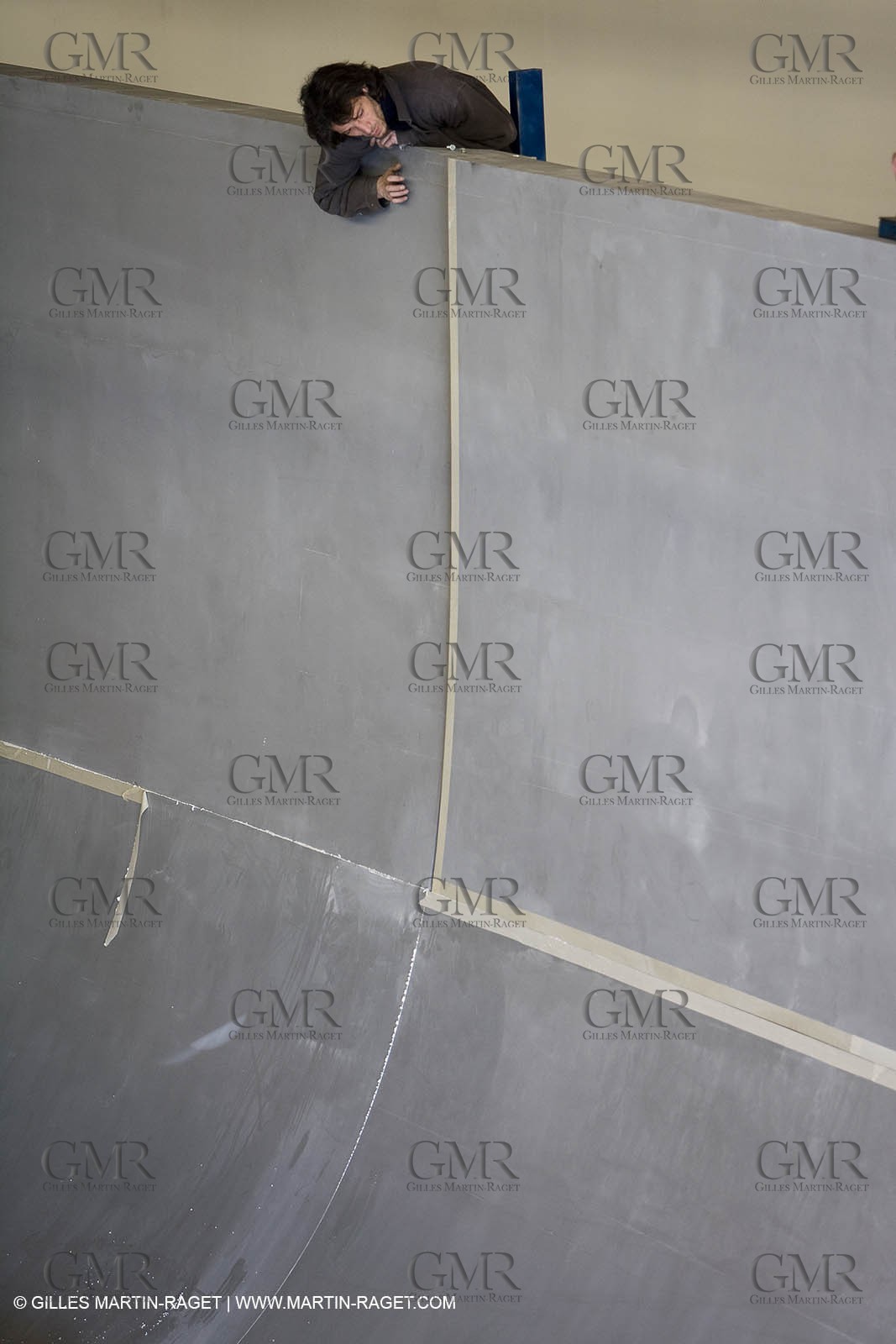 22 01 2008 - La Ciotat (FRA, 13) - Construction of cruising catamaran Nahema at H2X boatyard - Mould construction