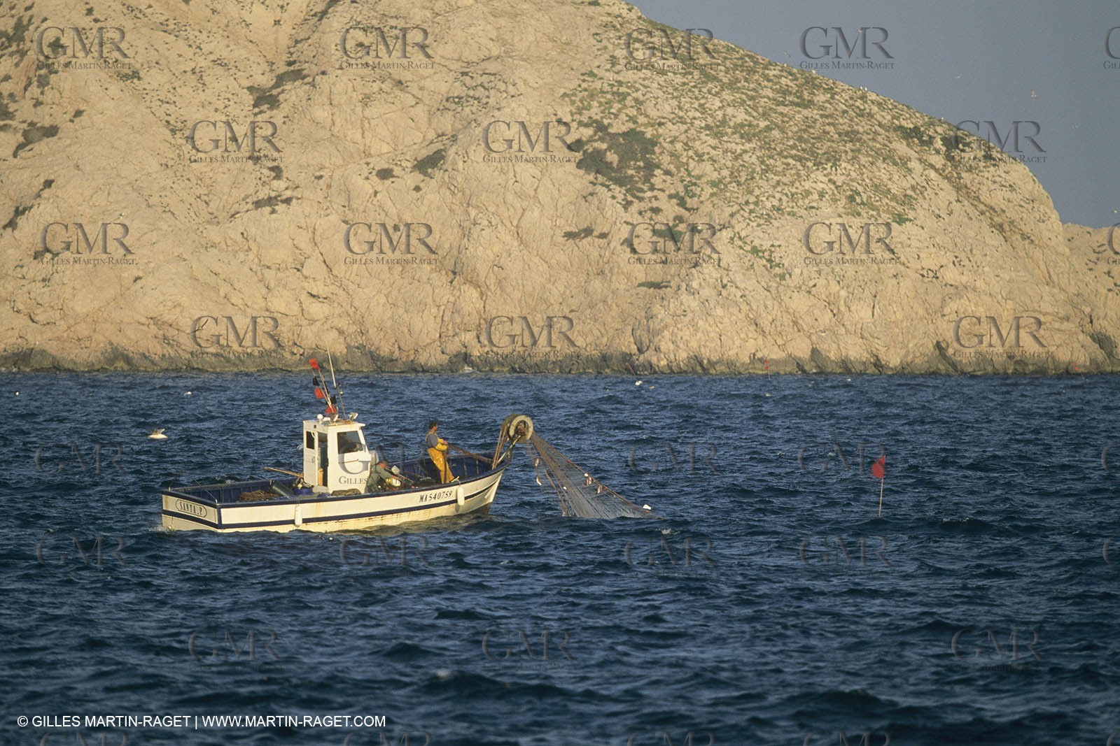 Pêche, barques, pointus, pêcheurs