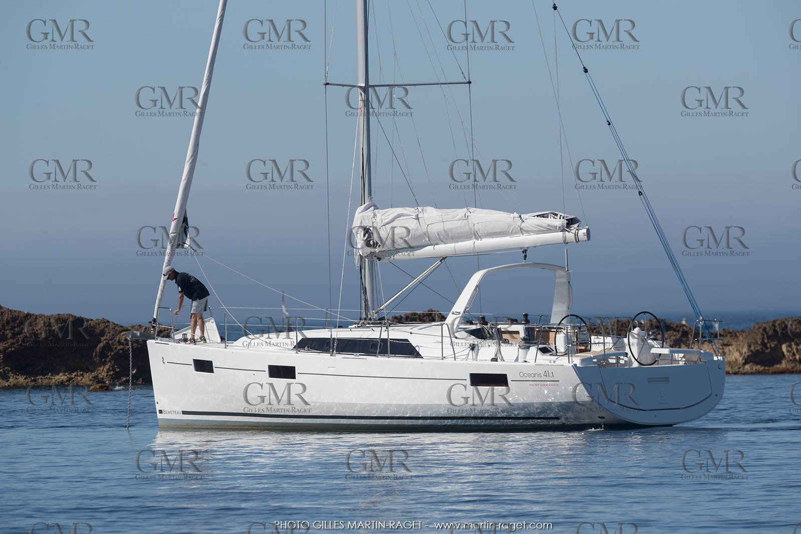 04 07 3017; Les EMbiez (FRA; 83) - Chantier Beneteau; Oceanis 41.1