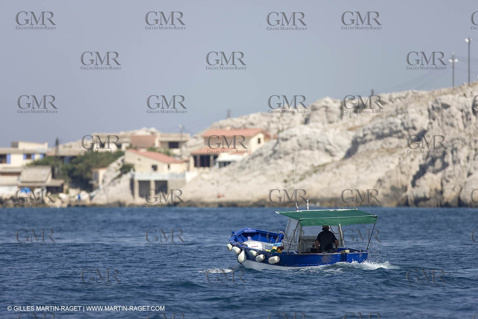 20 06 2008 - Marseille (FRA, 13) - Cruising among the local islands and creeks