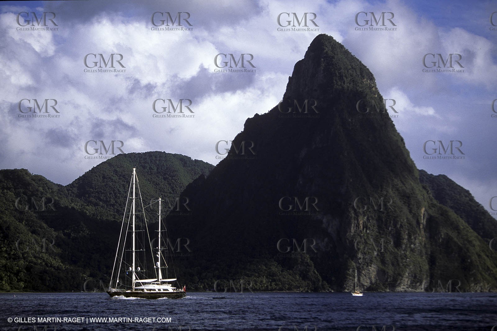 Perrini Navi - Sailing Yacht - Sainte Lucie