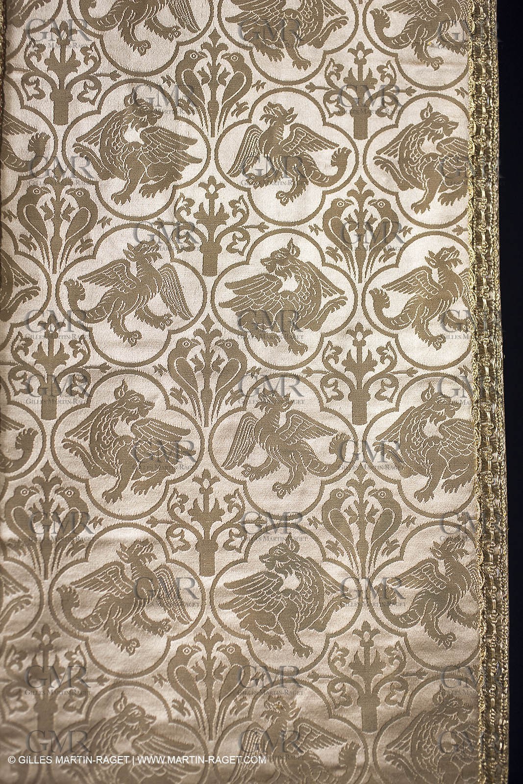 04 02 2013 - Marseille(FRA,13), Notre Dame de la Garde, liturgical clothing