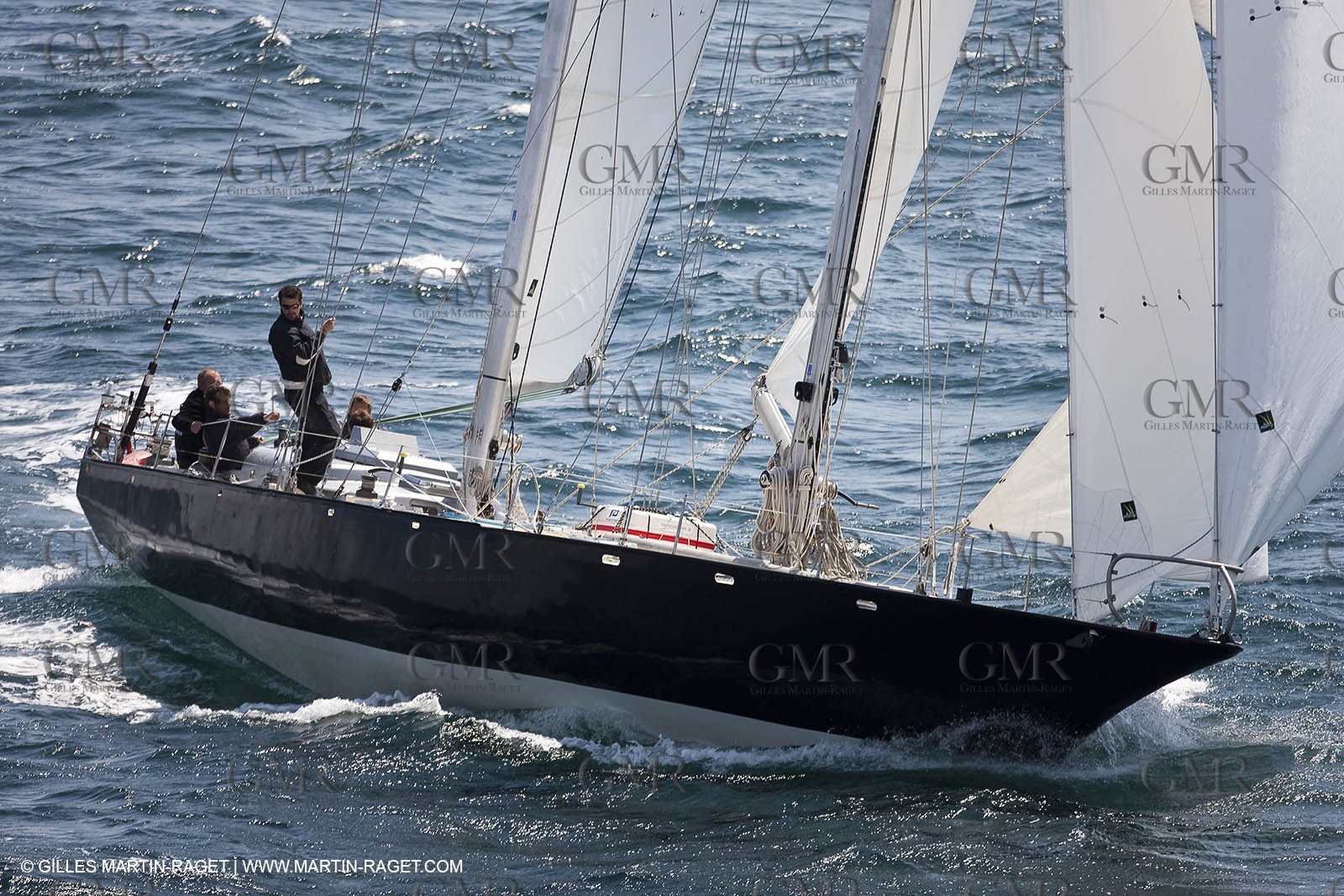 19 05 2010- Lorent- (FRA,56)  -  Pen Duick III