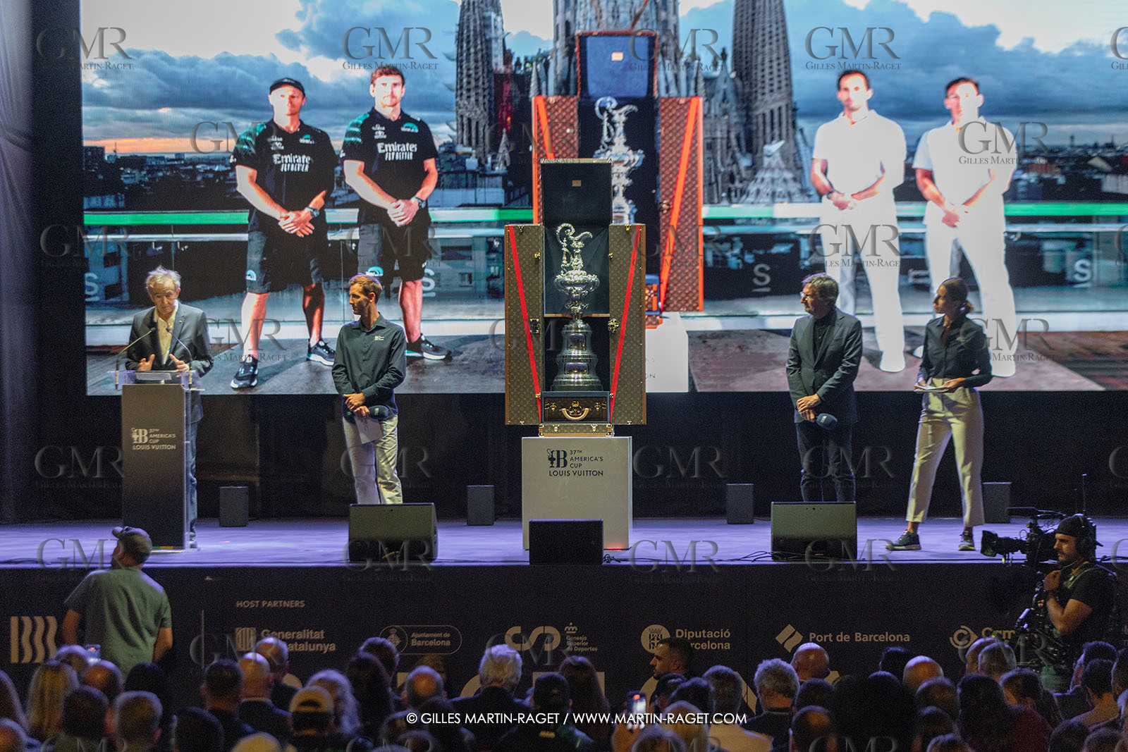 19 10 2024, Barcelona (ESP), Louis Vuitton 37th America's Cup, Final Match, Race Day 6 , Prizegiving
