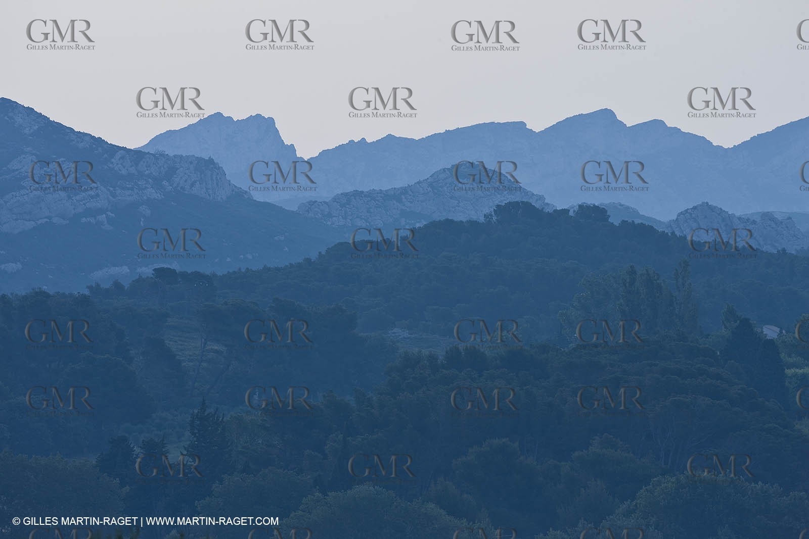 June 24th 2008 - Mouriès (FRA,13) - Alpilles hills landscapes - Le Destet area
